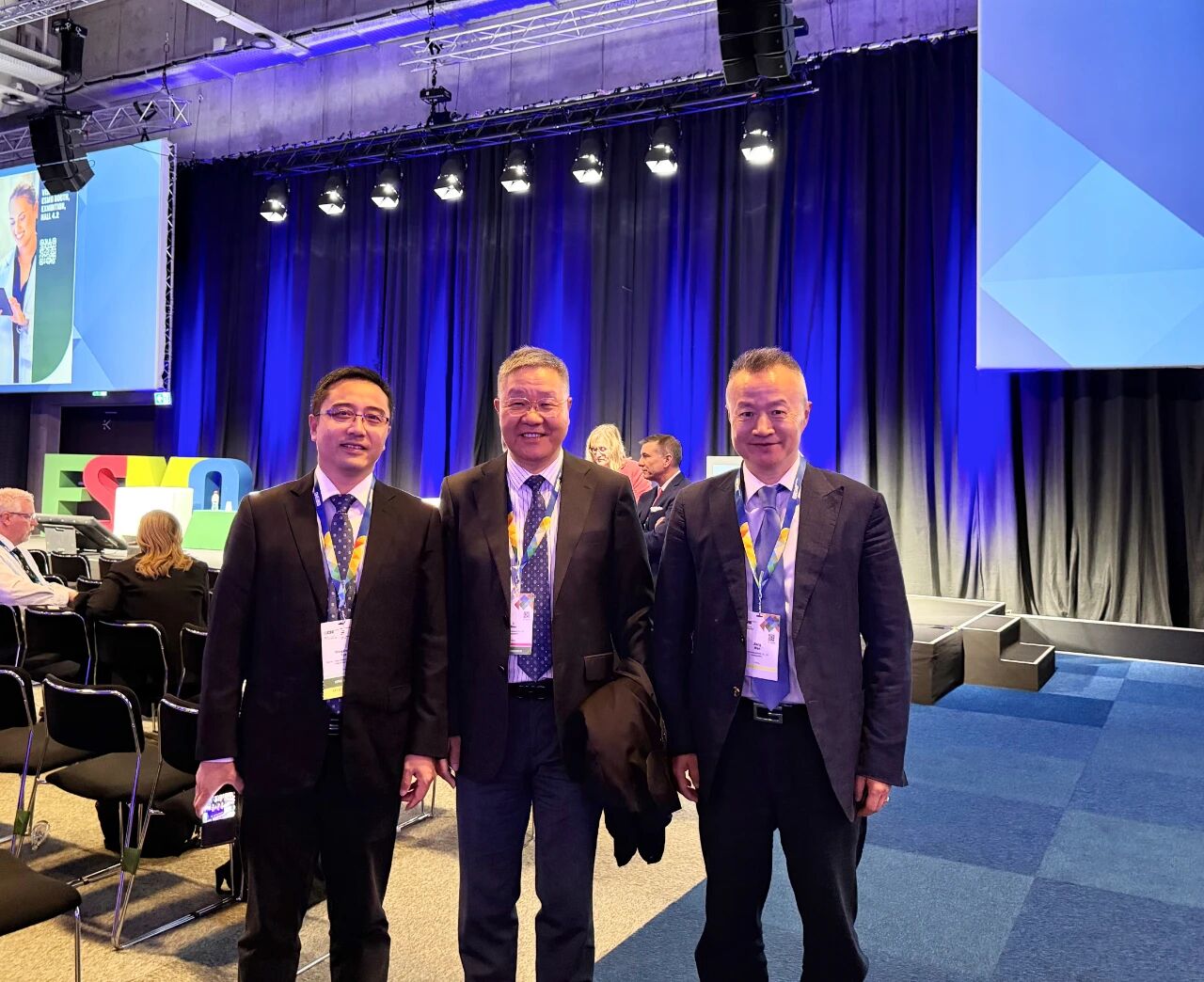 1764225269101337.jpg 1.jpg